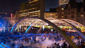 Ice rink at Nathan Phillips Square, Toronto (© Oleksiy Maksymenko/Getty Images)(Bing Canada)