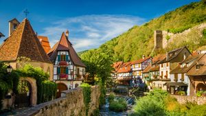 Kaysersberg, Alsace, France (© Federica Gentile/Getty Images)(Bing United Kingdom)