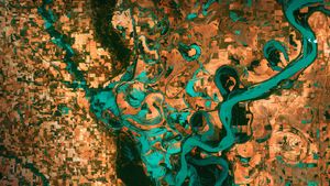 位于阿肯色州和密西西比州交界处的密西西比河 (© NASA)(Bing China)