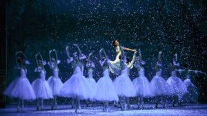 'The Nutcracker' performed by the Turkish State Opera and Ballet in Ankara, Türkiye (© Anadolu/Getty Images)(Bing United States)