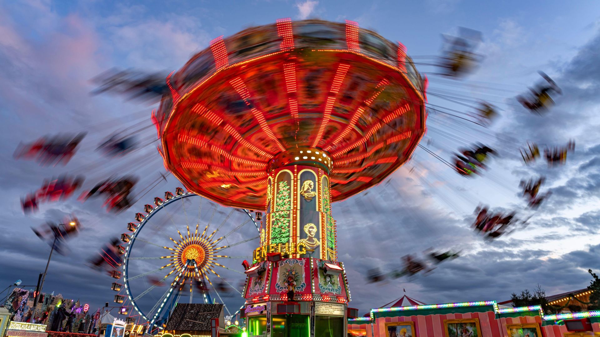 Giostra all'Oktoberfest, Monaco di Baviera, Germania