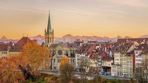 伯尔尼老城，瑞士 (© Simon Zenger/Alamy)(Bing China)