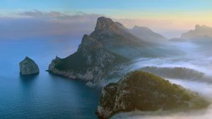 西班牙巴利阿里群岛，马略卡岛的福门托尔角 (© Marcos Molina/Alamy)(Bing China)