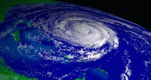 ｢2004年のハリケーン・ジーン｣バハマ上空, 気象観測衛星NOAA -- NOAA/Corbis &copy; (Bing Japan)