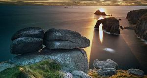 Land’s End in Cornwall, England (© Ray Bradshaw/Getty Images) &copy; (Bing United States)