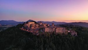 Montone, Umbria, Italia (© Davide Seddio/Gettz Images)(Bing Italia)