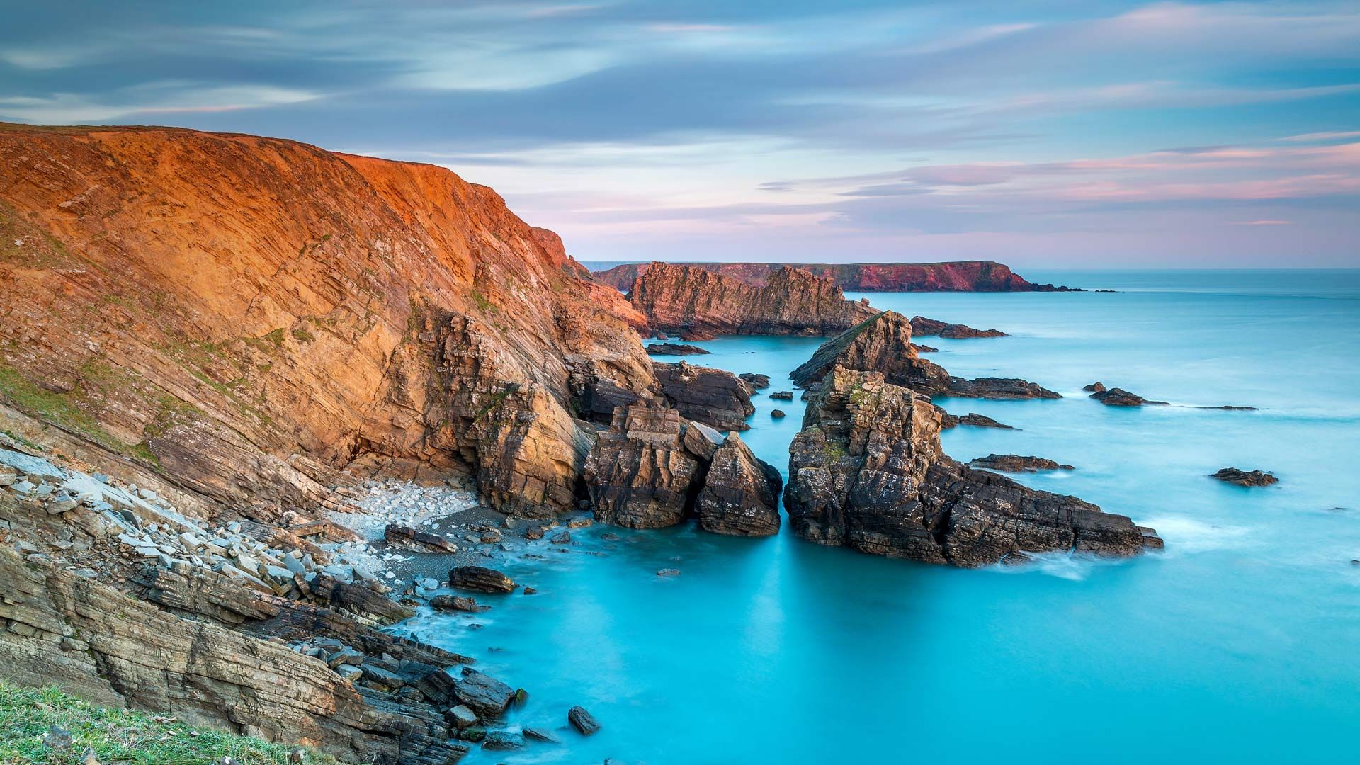 Pitting Gales Point, Pembrokeshire Coast National Park, west Wales