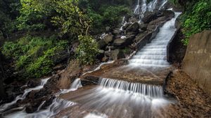 Waterfall in Amboli, Maharashtra, India (© ePhotocorp/iStock/Getty Images Plus)(Bing New Zealand)