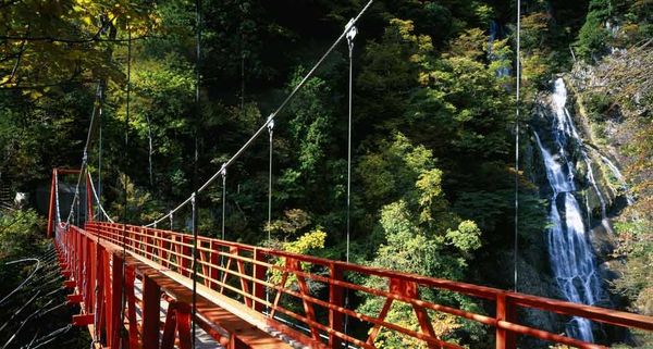 ｢三滝渓の千丈滝｣鳥取, 河原町
