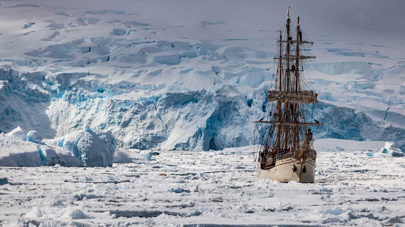 The Europa sails the Penola Strait, Antarctic Peninsula, Antarctica