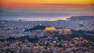 雅典和卫城，希腊 (© Mlenny/Getty Images)(Bing China)