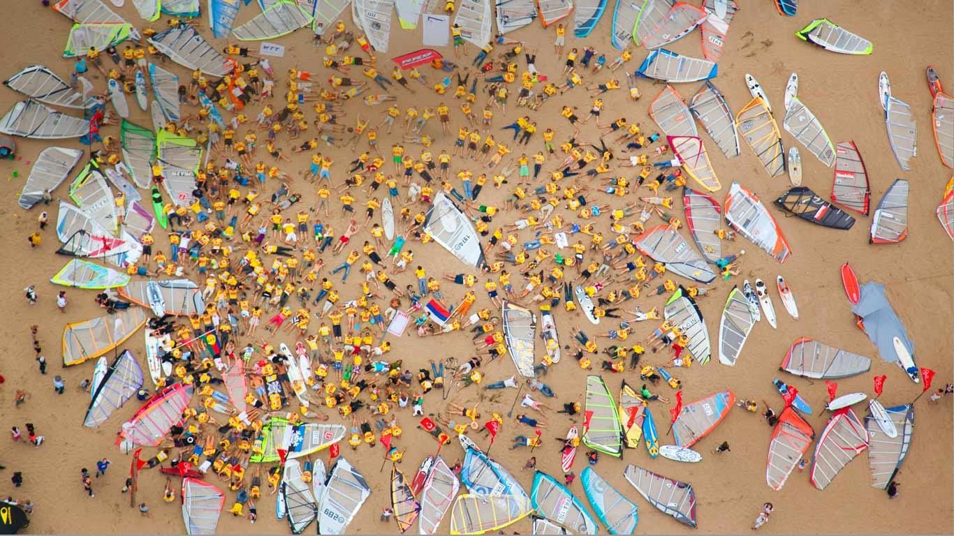 Deuxième jour du Defi Wind 2011 : les vents n’étant pas assez forts, la compétition n’a pas eu lieu. Gruissan, Aude, Languedoc-Roussillon