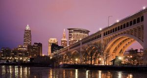 Bridge crossing Cuyahoga River at dusk in Cleveland, Ohio (© Henryk Sadura /Photolibrary) &copy; (Bing United States)