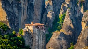 罗萨诺修道院，迈泰奥拉，色萨利 ，希腊 (© Marius Roman/Getty Images)(Bing China)