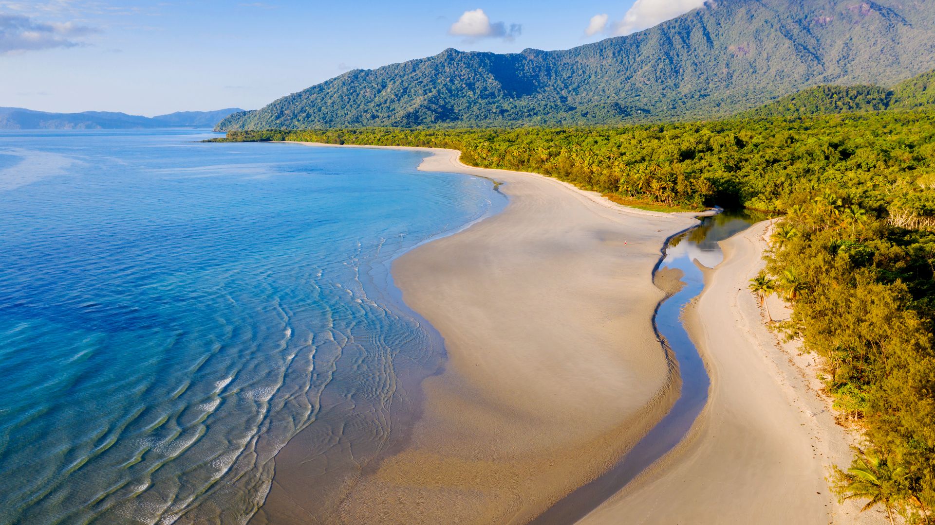 Noah Beach nella foresta pluviale di Daintree, Queensland, Australia