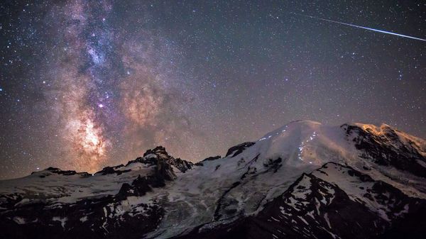 Milky Way above Mount Rainier in Mount Rainier National Park, Washington