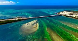 Aerial view of the Seven Mile Bridge, Florida Keys, Florida (© Blaine Harrington III/Corbis) &copy; (Bing United States)