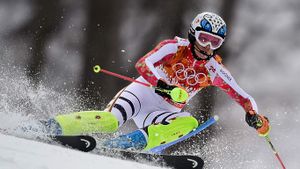 Maria Höfl-Riesch während der Super-Kombination auf der Piste von Rosa Chutor bei den Olympischen Winterspielen 2014 in Sotschi am 10. Februar 2014. (© Olivier Morin/AFP/Getty Images)(Bing Deutschland)