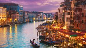 Regata Storica, Venezia, Veneto, Italia (© Peter Zelei Images/Moment/Getty Images)(Bing Italia)