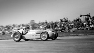 Action from the 1950 British Grand Prix at Silverstone (© Klemantaski Collection/Hulton Archive/Getty Images)(Bing United Kingdom)
