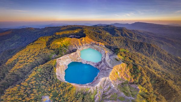 Laghi del cratere vulcanico di Kelimutu, Flores, Indonesia