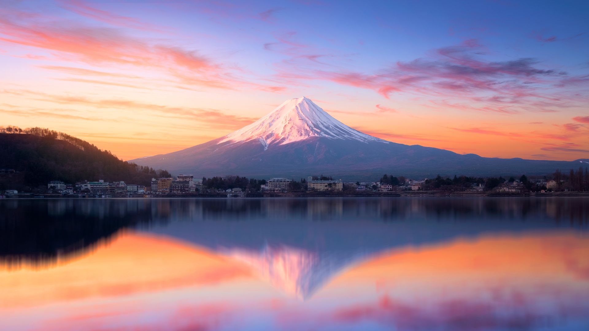 Monte Fuji all'alba, Lago Kawaguchi, Giappone