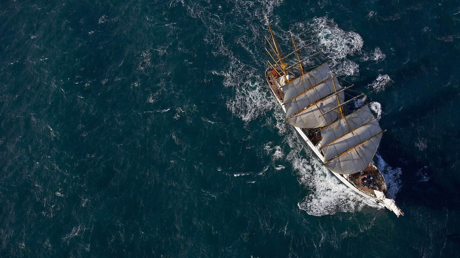 Navire de la marine allemande, Gorch Fock, photographié près de Reykjavík, Islande