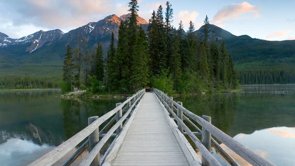 Pyramid Lake in Jasper National Park, Alberta, Canada