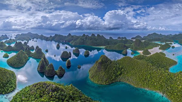 Île de Wayag dans le district de Raja Ampat, Indonésie