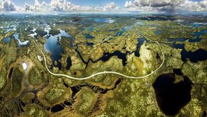 北魁北克的公路，加拿大 (© Posnov/Getty Images)(Bing China)