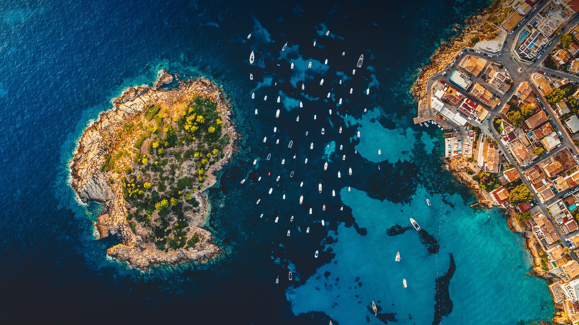 Vue aérienne de l’île de Pantaleu près de Sant Elm, Majorque, Espagne