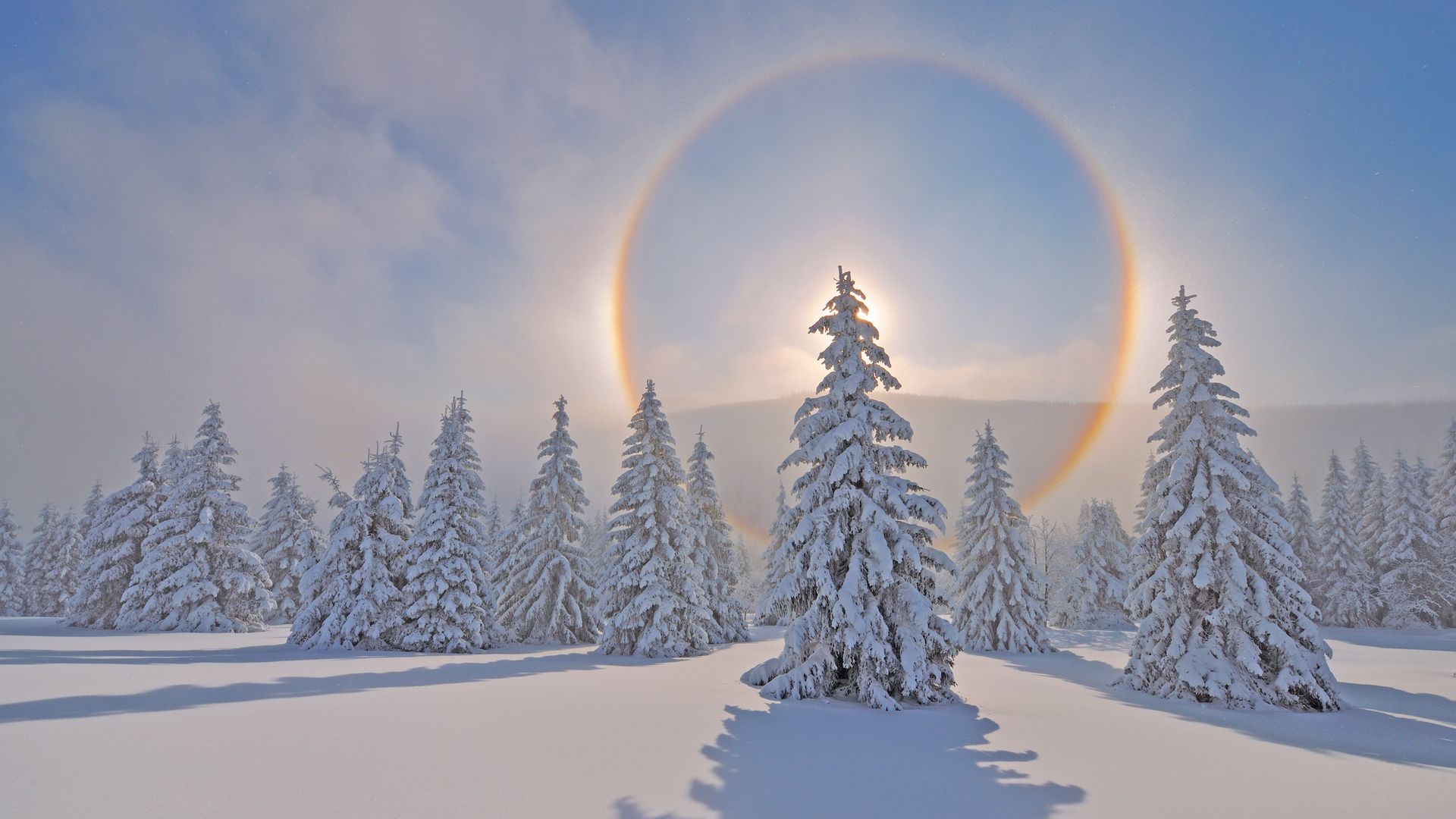 Halo around the Sun, Ore Mountains, Saxony, Germany