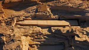 埃及阿斯旺附近未完工的方尖碑 (© George Steinmetz/Getty Images)(Bing China)