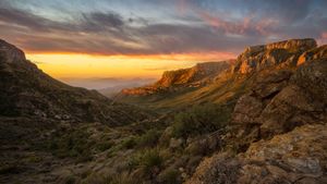 Chisos Mountains, Big Bend National Park, Texas, United States (© Dean Fikar/Getty Images)(Bing Australia)