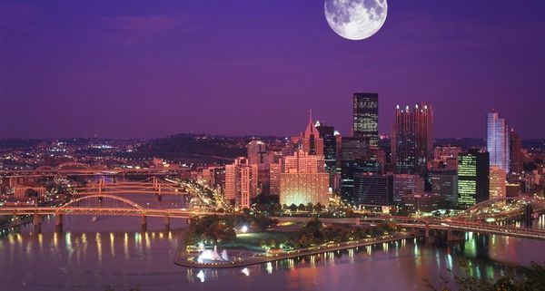 Skyline of Pittsburgh, Pennsylvania, USA