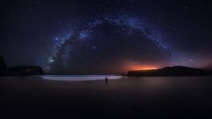 Vista della Via Lattea dal Parco Naturale dell'Alentejo, Portogallo (© Daniel Garrido/Getty Images)(Bing Italia)