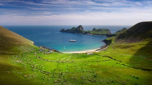 苏格兰群岛，赫塔岛湾村 (© Jim Richardson/Getty Images)(Bing China)