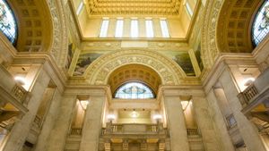 国会議事堂, 東京都 (© Hiroshi Watanabe/Getty images)(Bing Japan)