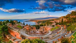 Ancient theatre of Taormina in Sicily, Italy (© Antonino Bartuccio/eStock Photo)(Bing United Kingdom)