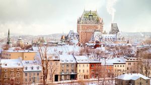 Winter Skyline featuring the Château Frontenac tower, Quebec City (© NicolasMcComber/Getty Images)(Bing Canada)