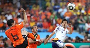 ｢FIFAワールドカップ2010 日本vsオランダ戦｣ -- Phil Cole/Getty Images &copy; (Bing Japan)