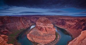 Horseshoe Bend ist eine Flussschleife im Colorado River in Arizona (© Robert Fanfant) &copy; (Bing Germany)