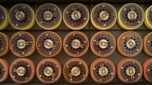 Bombe code-cracking decryption machine, Bletchley Park, England (© Louis Berk/Alamy)(Bing United States)