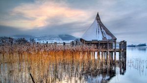 Welsh Crannog Centre at LLangorse Lake, Brecon Beacons (© Loop Images Ltd/Alamy Stock Photo)(Bing United Kingdom)