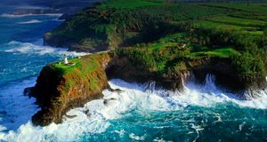 Kilauea Lighthouse, Kauai, Hawaii --Douglas Peebles/Estock &copy; (Bing United States)