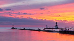 St. Joseph North Pier Inner and Outer Lights, Michigan (© Kenneth Keifer/Getty Images)(Bing New Zealand)