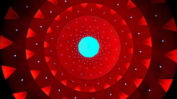 Art installation 'Katena Luminarium' by Architects of Air