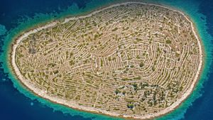 L’île de Bavljenac, Croatie (© Julien Duval/Amazing Aerial Agency)(Bing France)