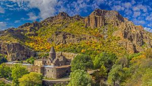 格加尔德修道院，亚美尼亚 (© traumlichtfabrik/Getty Images)(Bing China)
