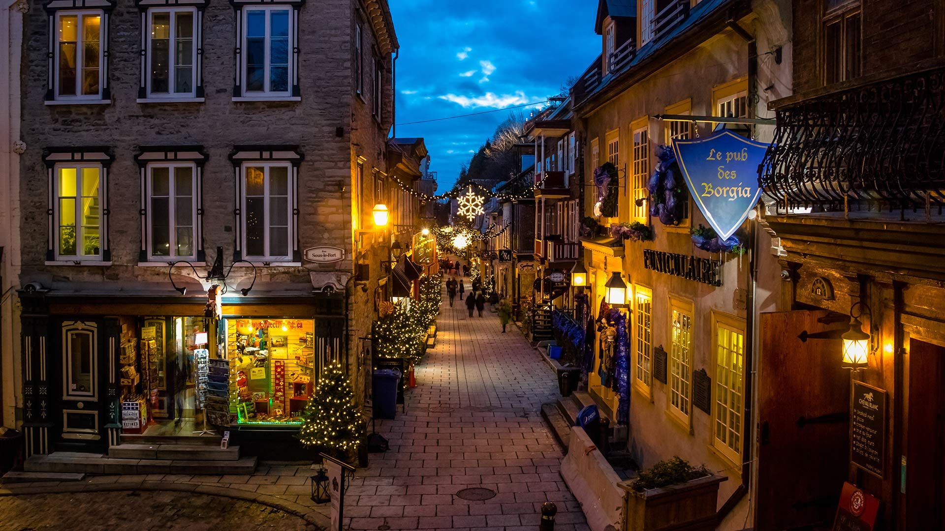 Rue du Petit-Champlain at Lower Old Town (Basse-Ville), Quebec City